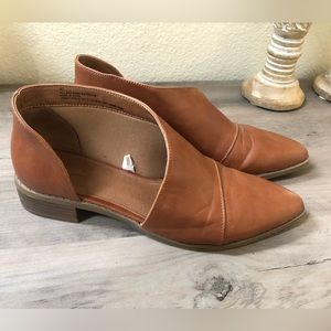 Women’s Asymmetrical Dress Shoe